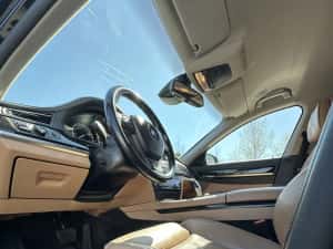 BMW 740 xDrive 2011 — miniatura 6