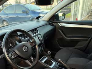 Skoda Octavia 2016 -2.0 TDI - Cutie Manuală — miniatura 6