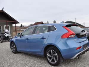 Volvo V40 2.0D R-Design — miniatura 7