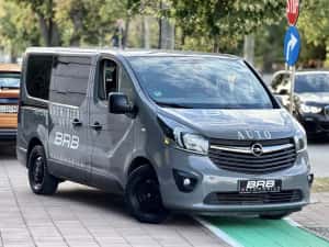 • Opel Vivaro 2016 / 8+1 Locuri / Duba • Parc Auto • Rate • Garantie • — miniatura 3