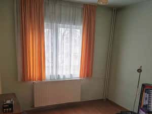 Apartament 3 camere, etaj 1, zonă 9 Mai — miniatura 6