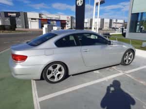 BMW 325i ,e92 spania 180k km — miniatura 9