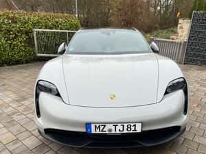 Porsche Taycan 2022 Electric - 34.880 km — miniatura 2