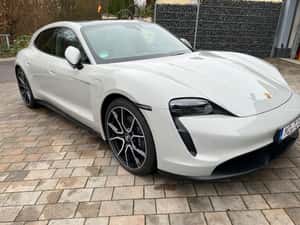 Porsche Taycan 2022 Electric - 34.880 km — miniatura 3