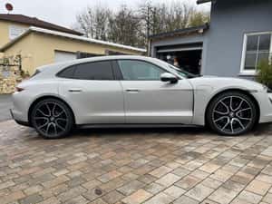 Porsche Taycan 2022 Electric - 34.880 km — miniatura 4