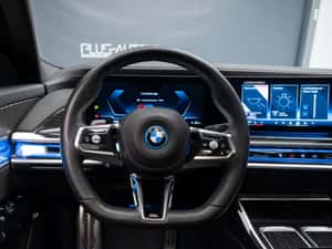 BMW i7 Berlină, 2023, 47.588 km, Electric, EUR 97.500 — miniatura 6