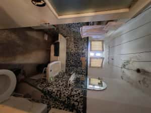 Vând apartament cu 2 camere confort 1 semidecomandat bloc de 4 etaje — miniatura 6
