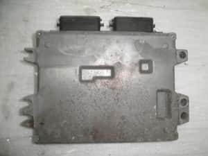 Ecu / calculator motor Suzuki Grand Vitara 2 2.0 B 33920-65J0 33920-65J01 — miniatura 8