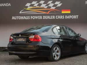 Bmw 320 i - inmatriculat - jante aliaj -geamuri electrice - pilot - proiectoare - suspensie sport - auto functioneaza dar necesita investitii — miniatura 5