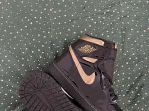 JORDAN 1 Black Metallic Gold — miniatura 7