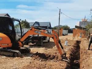Inchiriez Miniexcavator bobcat — miniatura 2