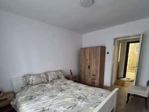 Apartament trei camere , parter, Rovine- Piata — miniatura 4