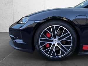 Porsche Taycan Berlină electrică second-hand — miniatura 6