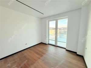 Apartament la cheie 3 camere loc parcare subteran si boxa zona Central — miniatura 6