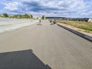 Turnare Beton Elicopterizat cu Cuart, Beton in curte cu Elicopter !! — miniatura 6
