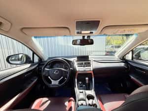 Lexus NX 300h Business Edition Hybrid — miniatura 5