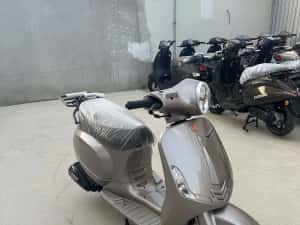 Inchiriere/Rent Scutere FARA PERMIS  GLOVO/BOLT/TAZZ — miniatura 4