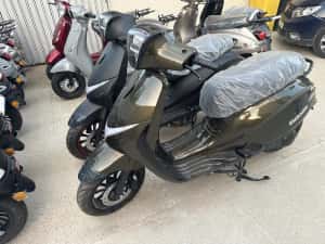 Inchiriere/Rent Scutere FARA PERMIS  GLOVO/BOLT/TAZZ — miniatura 8