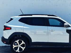Dacia Duster 1.6 HEV 140 Journey Automată 140 HP Benzină — miniatura 2