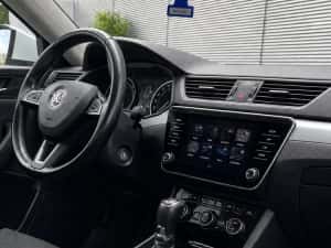 Vand Skoda Superb 2.0 TDI 2019 inmatriculata RO automata * LED * impecabila posibilitate rate / leasing / finantare — miniatura 5