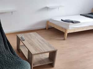 Inchiriez apartament cu 3 camere COMISION 0 — miniatura 2