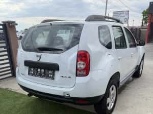 Duster 1,5 Diesel —-4x4  —-euro 5 —5200€ — miniatura 3