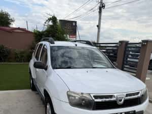 Duster 1,5 Diesel —-4x4  —-euro 5 —5200€ — miniatura 4