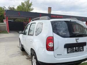 Duster 1,5 Diesel —-4x4  —-euro 5 —5200€ — miniatura 9