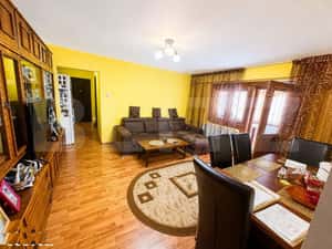 Apartament 2 camere,50mp,zona Pizza Ibiza — miniatura 2