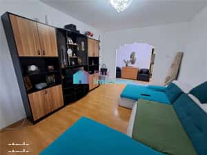 Apartament cu 3 camere decomandat parter inalt George Enescu — miniatura 3