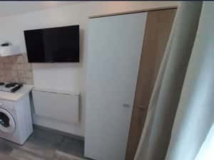 Proprietar inchiriez garsoniera zona Lipovei — miniatura 3