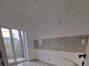 Metrou 1 Decembrie 2 Camere Renovat — miniatura 9