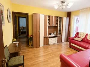 Apartament 3 Camere,Craiovița-Niella,Etaj intermediar,Mobilat,Utilat