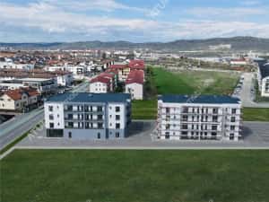 Apartament la cheie cu 3 camere si balcon zona Pictor Brana Selimbar