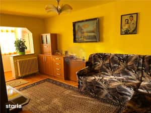 Apartament decomandat 3 camere etaj intermediar Vasile Aaron — miniatura 4