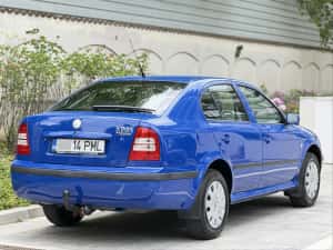 Skoda Octavia Tour Benzină 2008 doar cu 132.000 Km absolut reali euro 4 impecabila !! — miniatura 4