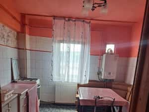 Inchiriez Apartament Targu Carbunesti — miniatura 3