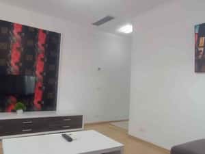 Apartament cu 2 camere, balcon și lift în Mamaia Sud