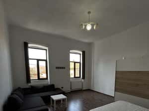Apartament 2 camere de inchiriat zona centrala — miniatura 2