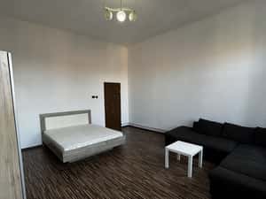 Apartament 2 camere de inchiriat zona centrala — miniatura 3