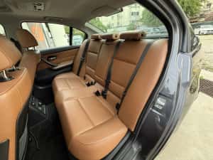 BMW 318i 150cp High Executive PACHET M Original Trapa•Incalzire•Piele coniac•Navi mare — miniatura 8