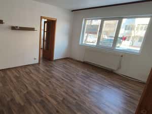 Vand/Schimb Apartament 2 Cam. Parter Central Cabinet/Spatiu Comer. !!! — miniatura 4