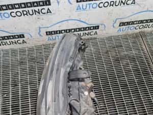 Far Stanga Mitsubishi Outlander III 2012 - 2015 SUV 4 Usi (1339) Fara xenon — miniatura 3