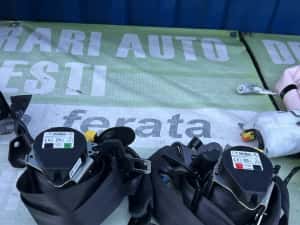 Centuri siguranță stânga , dreapta spate Ford Kuga 2021 — miniatura 2