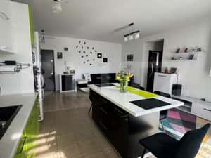 Apartament 3 camere 62 mp / 2 bai / 2 balcoane/ parcare / Zona Tineret — miniatura 1
