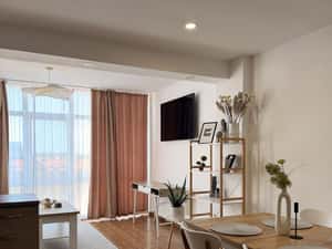 Chirie apartament 2 camere ultracentrală de închiriat mobilat utilat — miniatura 3