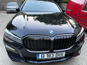 BMW 740 Berlină 2021, 127800 km, Diesel — miniatura 3