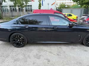 BMW 740 Berlină 2021, 127800 km, Diesel — miniatura 6