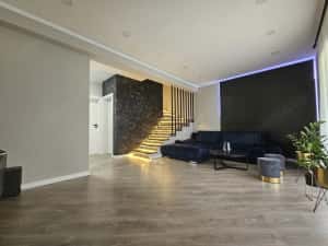 Gradina amenajata. Mobilat si utilat. Zona linistita — miniatura 3