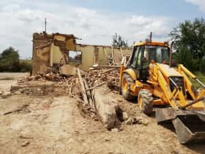 Demolării controlate, casa anexe moloz etc. — miniatura 9